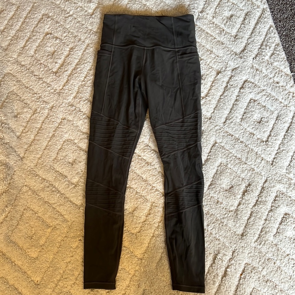 Athleta moto leggings